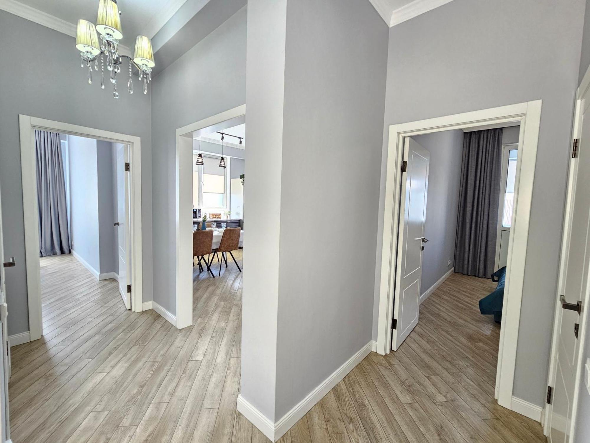 3 Room Gagarin Park Residential Complex Near Mega Shopping Mall Alma-Ata Exteriör bild