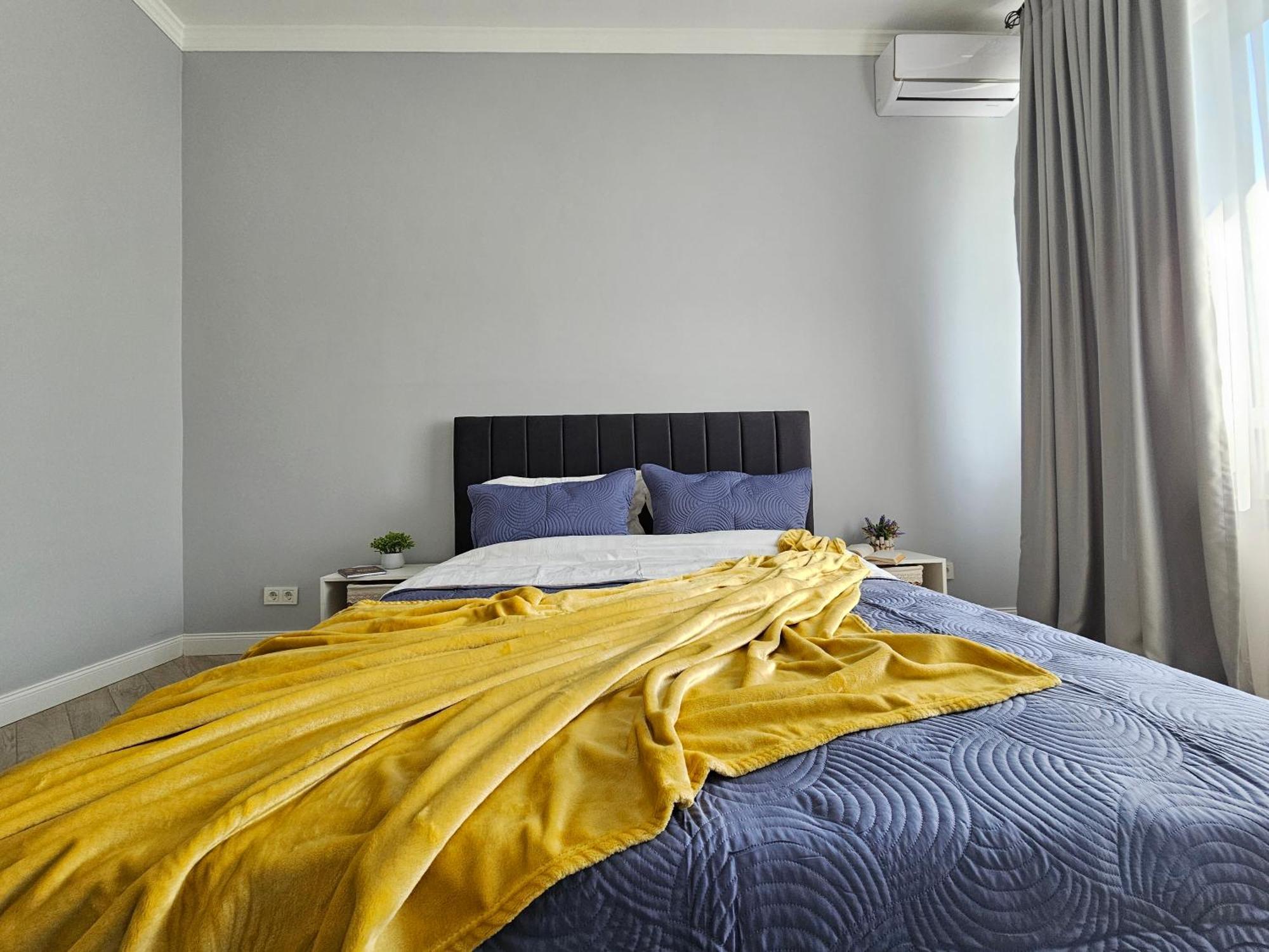 3 Room Gagarin Park Residential Complex Near Mega Shopping Mall Alma-Ata Exteriör bild