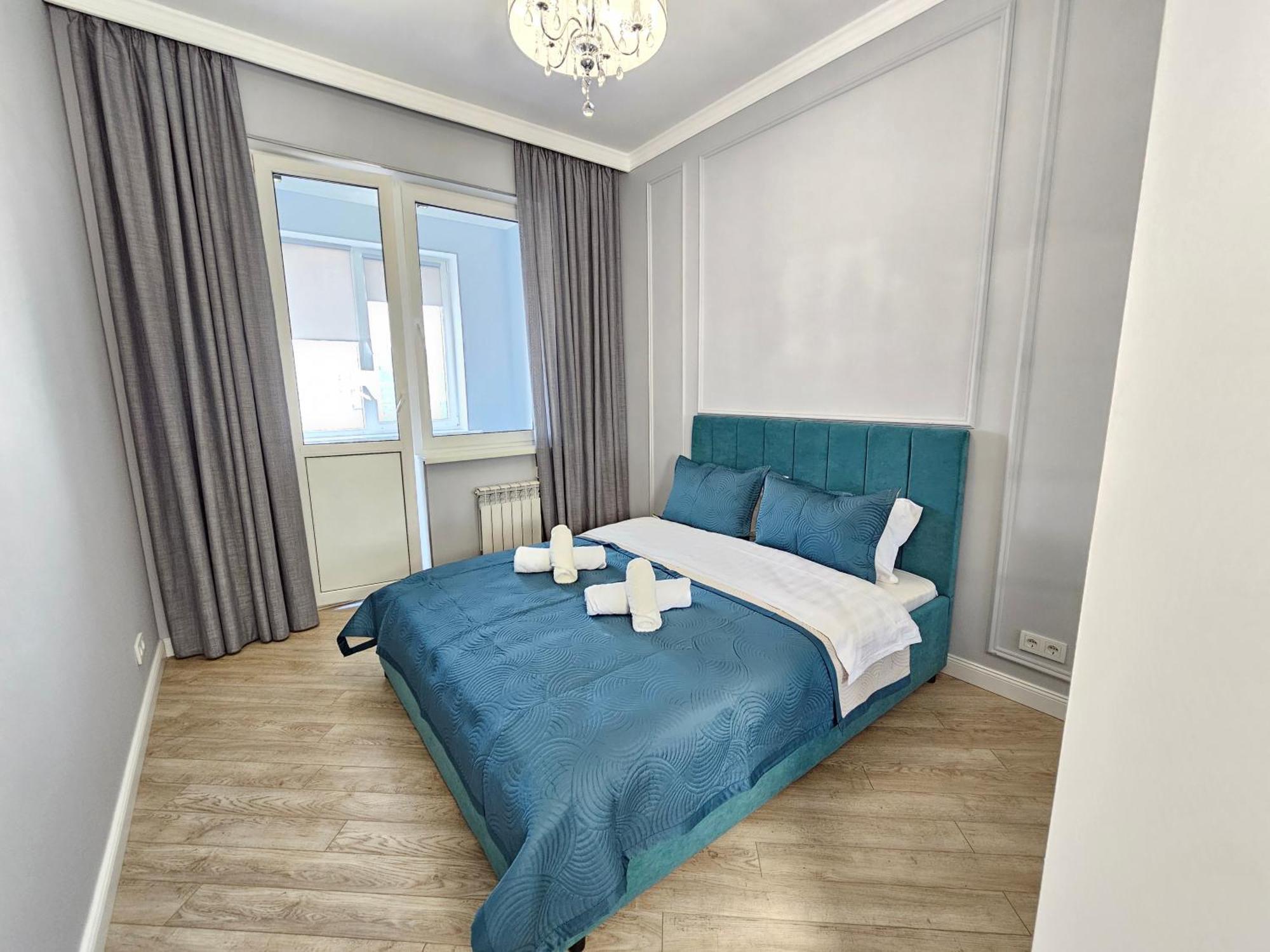 3 Room Gagarin Park Residential Complex Near Mega Shopping Mall Alma-Ata Exteriör bild